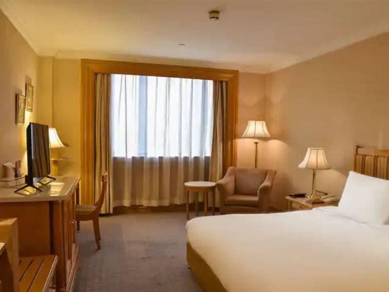 Crowne Plaza Shanghai Nanjing Road By Ihg Exteriér fotografie A room at the hotel